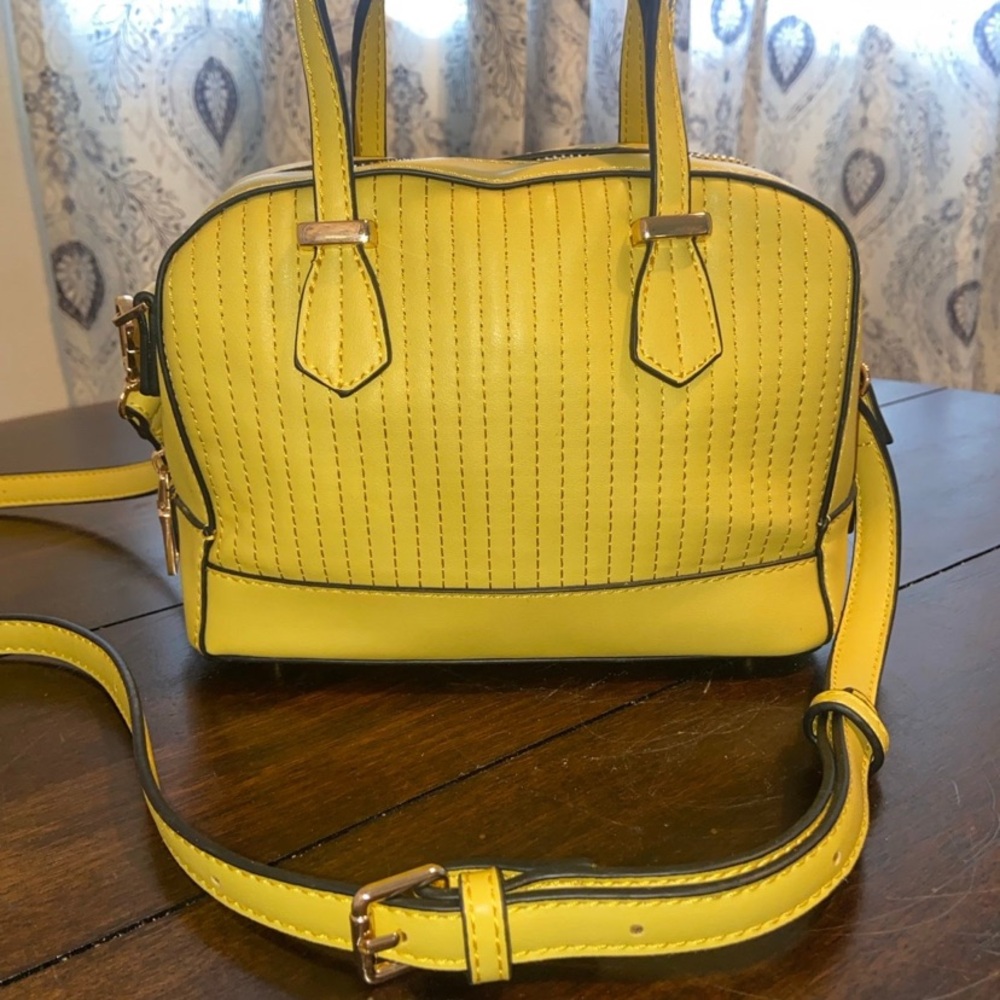 Urban expressions crossbody purse